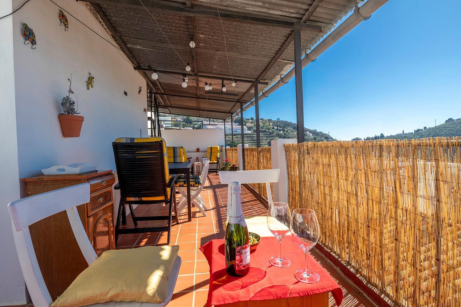 Casa Marlo, Spacious House in the Lively Centre of Cómpeta Exterior foto